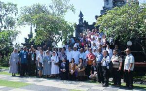 Peserta Asian Liturgy Forum di Pura Jagad Matea. (HIDUP/Antonius E. Sugiyanto)