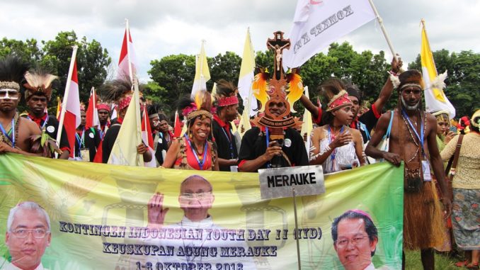 Kontingen dari Keuskupan Agung Merauke. HIDUP/Edward Wirawan