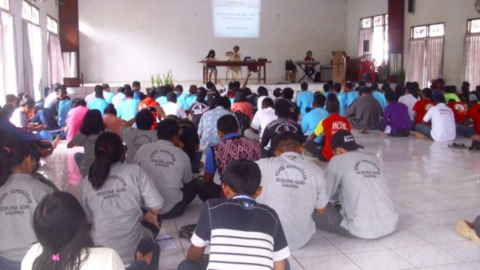 Uskup Merauke Mgr Nicolaus Adi Seputra MSC saat memaparkan materi. Dok. Lexie Kalesaran