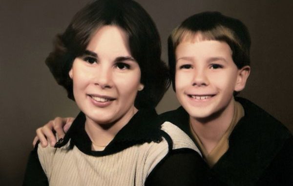 Pastor Colloway bersama sang Ibunda (fathercolloway.com)