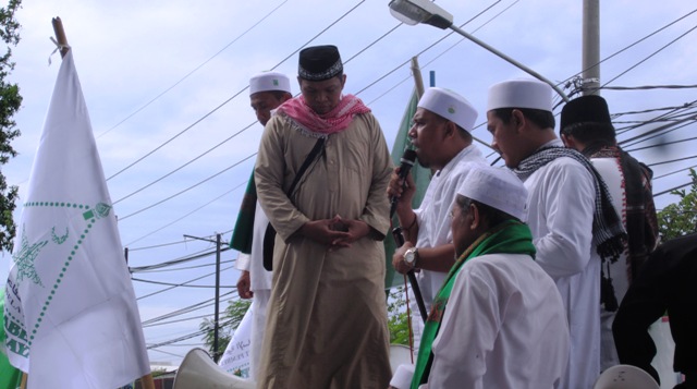 Salah satu perwakilan MSUIB sedang menyampaikan orasinya. (HIDUP/A. Nendro Saputro)